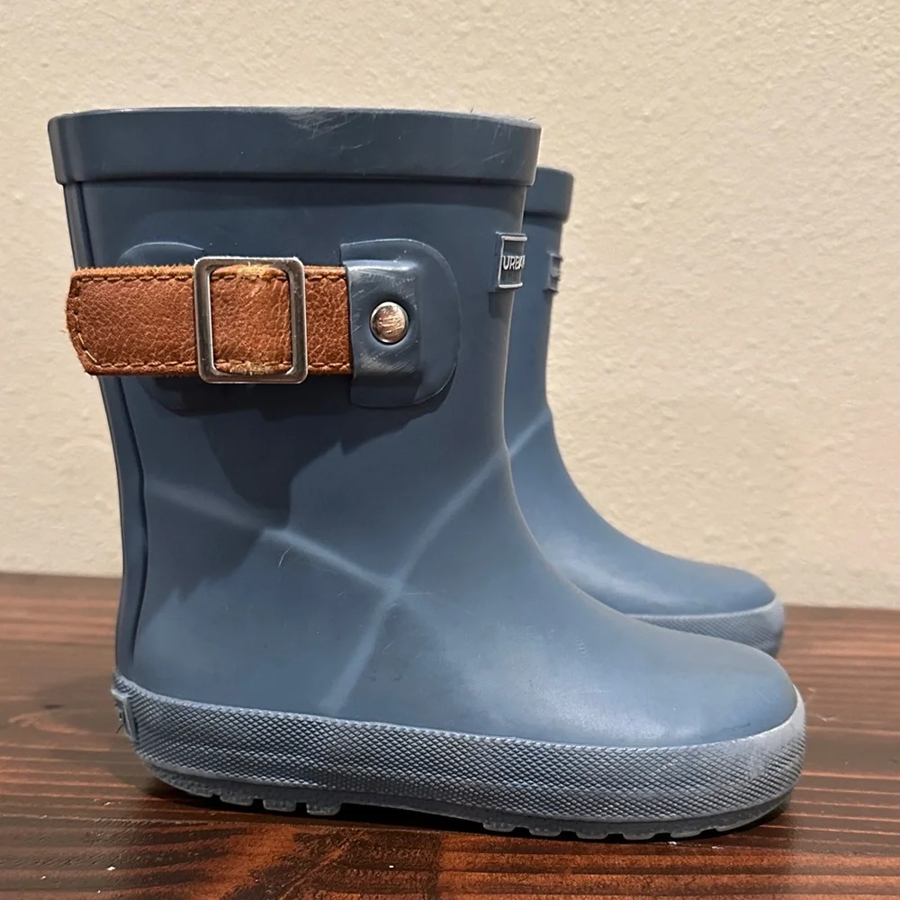 Urban Pines Rain Boots Size: 6C